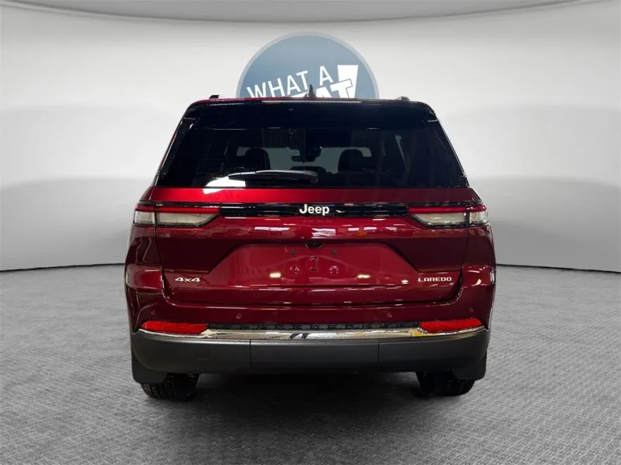 2025 Jeep Grand Cherokee Base photo 1