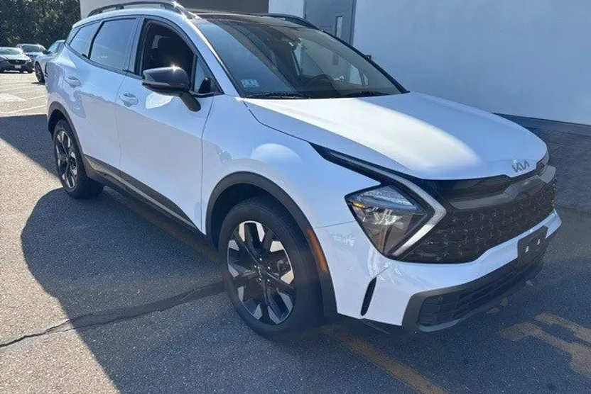 2023 Kia Sportage X-Line photo 1