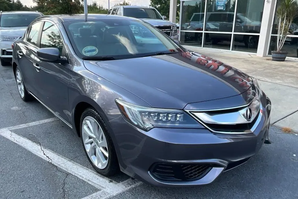 2017 Acura ILX Base photo 1