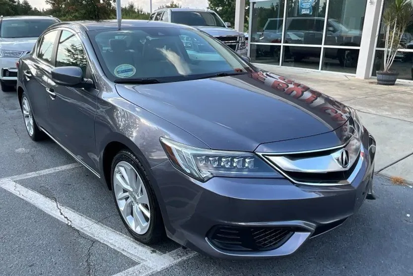 2017 Acura ILX Base photo 1