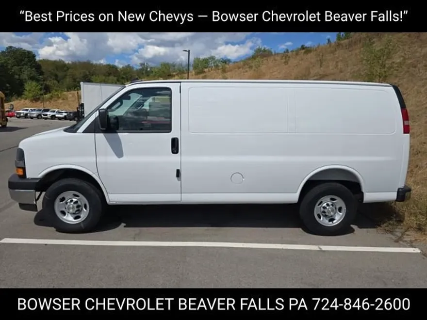 2025 Chevrolet Express 2500 Work Van Cargo photo 1