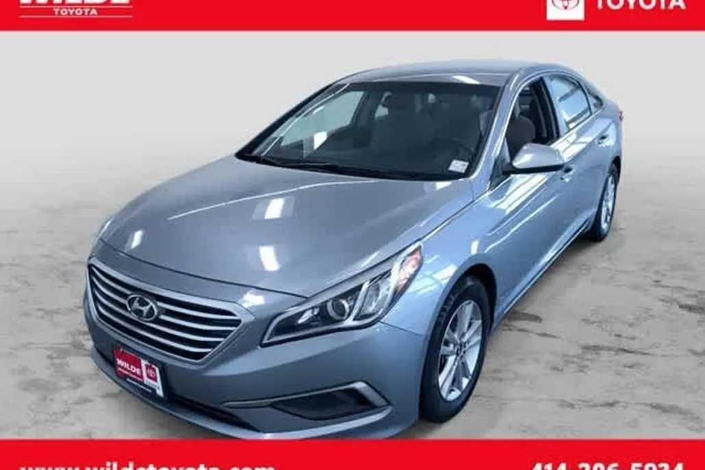 2016 Hyundai Sonata photo 1