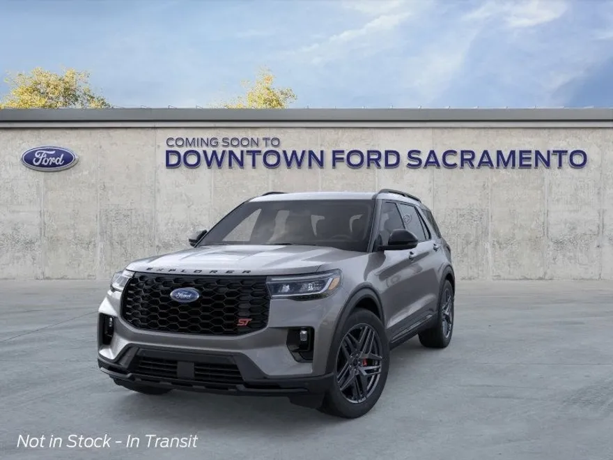 2025 Ford Explorer ST photo 1