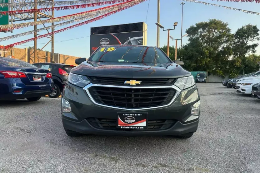 2018 Chevrolet Equinox LS photo 1