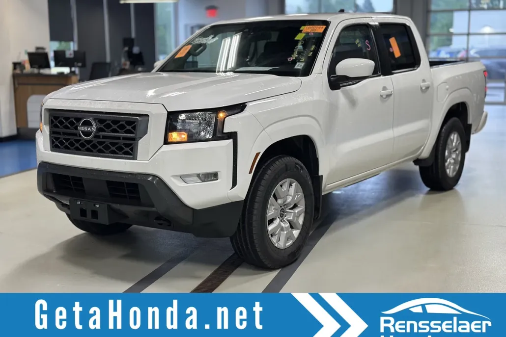 2023 Nissan Frontier SV photo 1