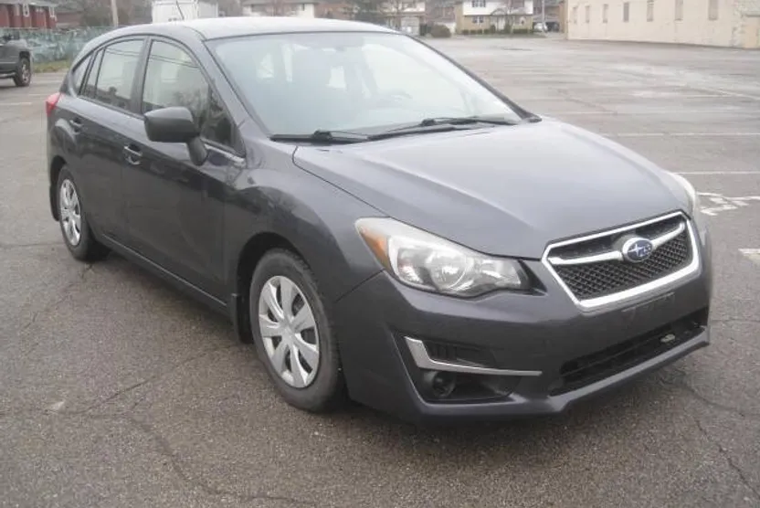 2016 Subaru Impreza Base photo 1