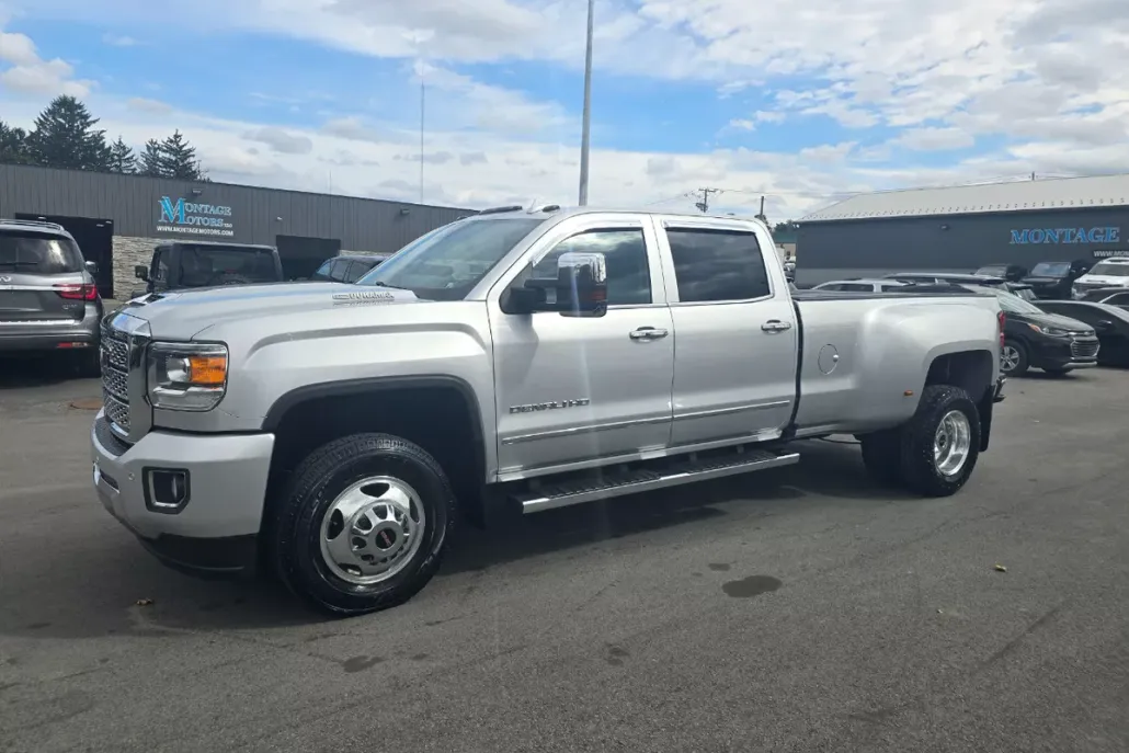 2019 Gmc Sierra HD Denali photo 1