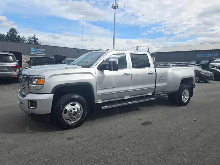 2019 Gmc Sierra HD Denali photo 1