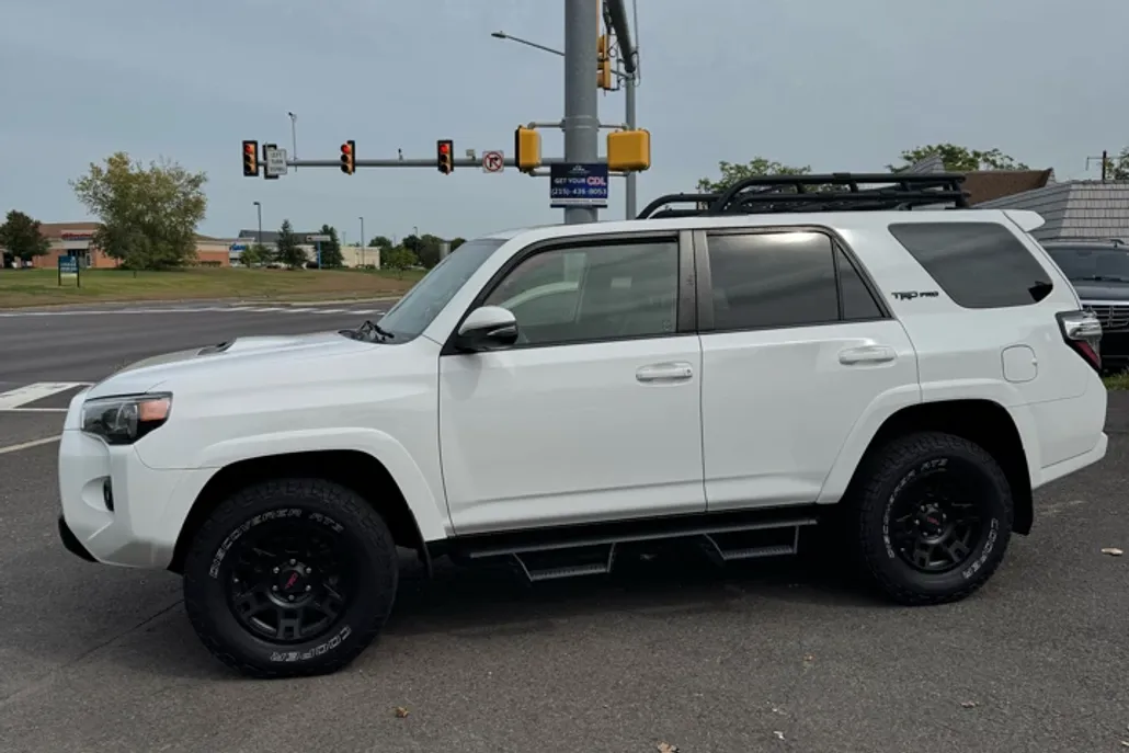 2019 Toyota 4Runner TRD Pro Premium V6 photo 1
