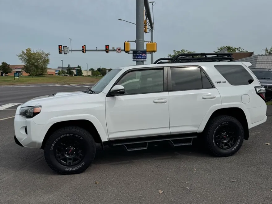2019 Toyota 4Runner TRD Pro Premium V6 photo 1