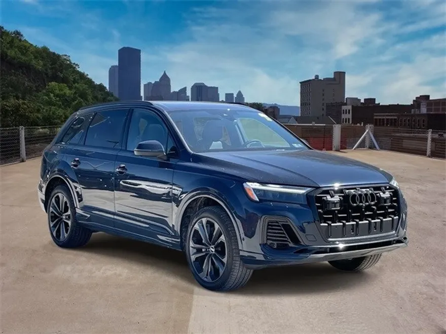 2025 Audi Q7 55 Premium Plus photo 1