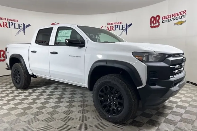 2026 Chevrolet Colorado Trail Boss photo 1