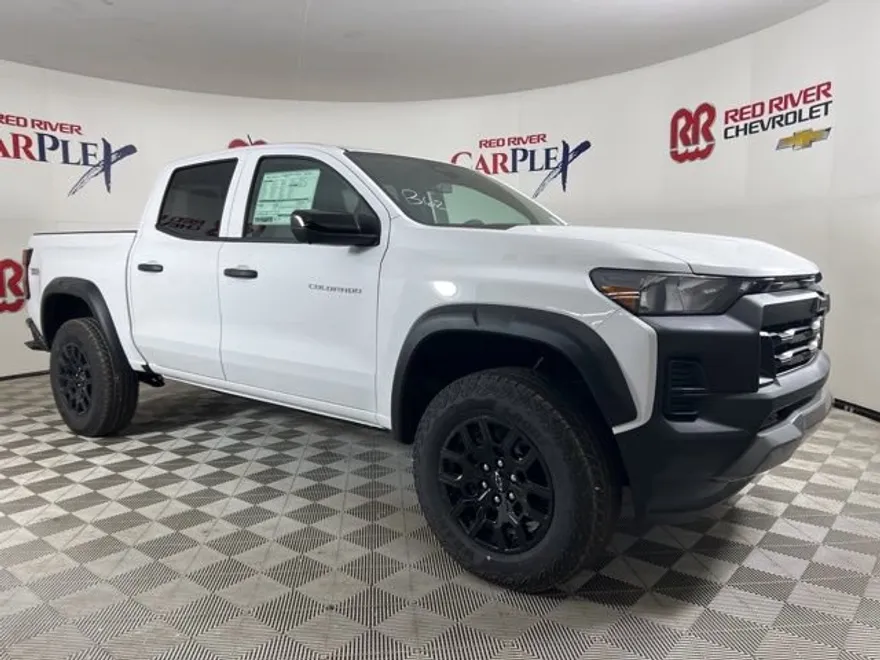 2026 Chevrolet Colorado Trail Boss photo 1