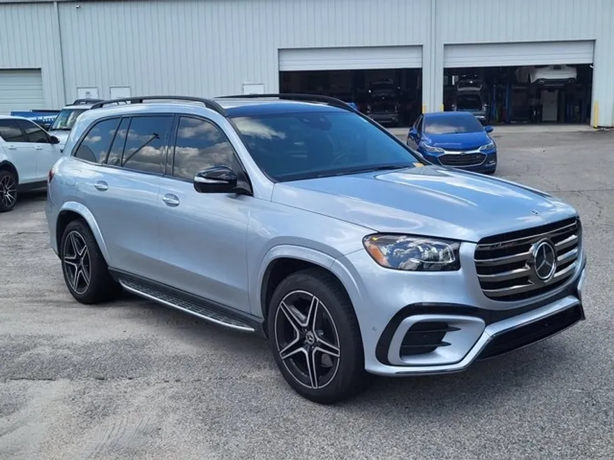 2024 Mercedes Benz GLS 450 4MATIC photo 1