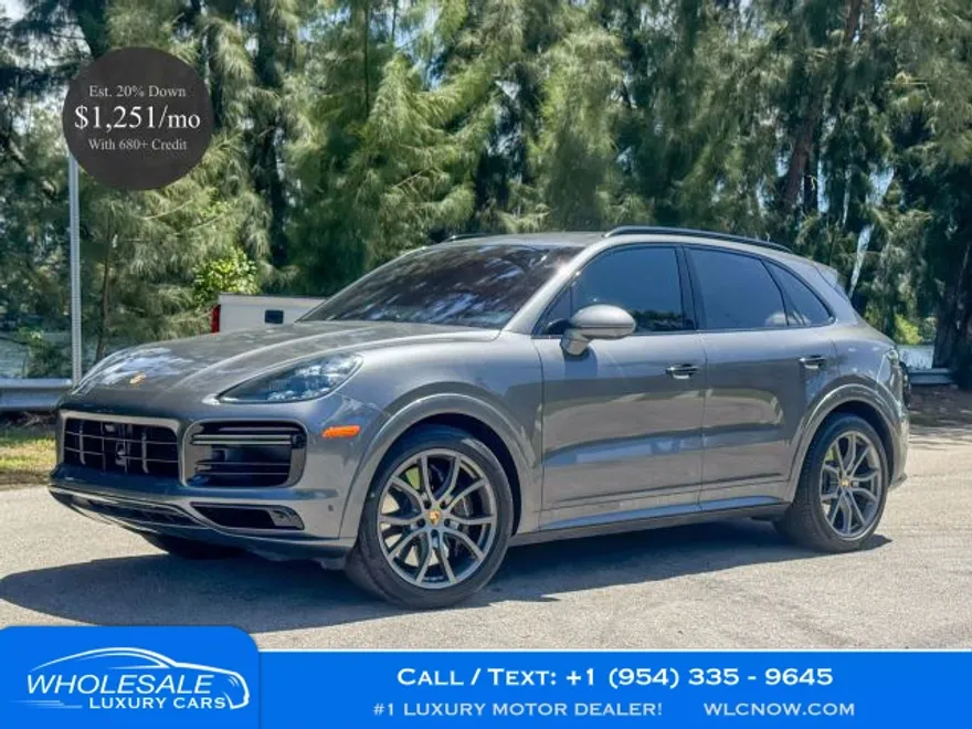 2023 Porsche Cayenne Turbo photo 1