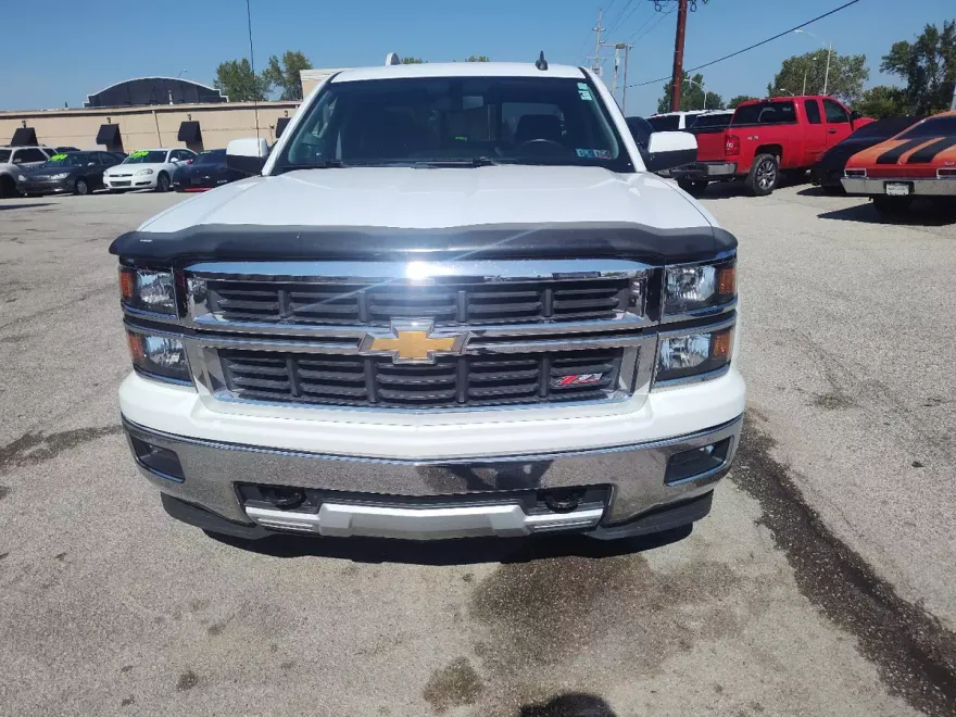 2015 Chevrolet Silverado 1500 LT photo 1
