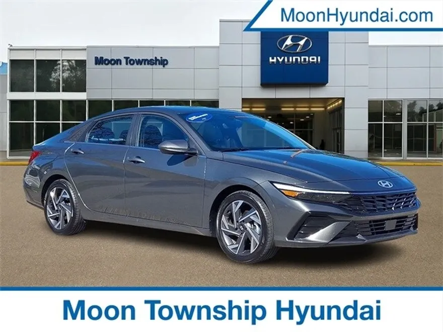 2025 Hyundai Elantra SEL Convenience photo 1