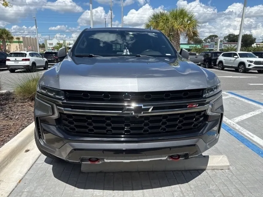 2021 Chevrolet Suburban Z71 photo 1