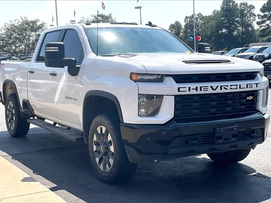 2021 Chevrolet Silverado 2500HD Custom photo 1