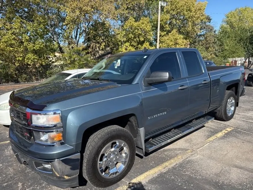 2014 Chevrolet Silverado 1500 LT photo 1