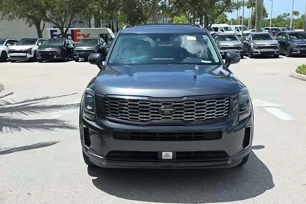 2020 Kia Telluride S photo 1