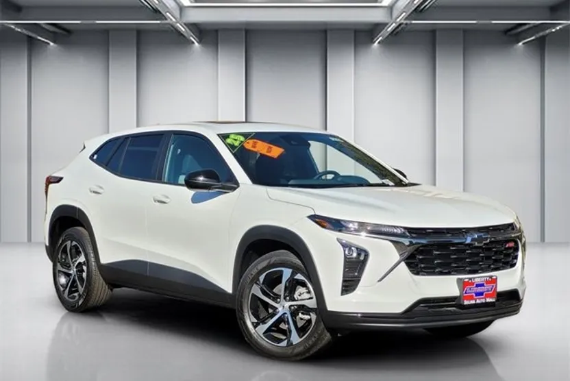 2025 Chevrolet Trax photo 1
