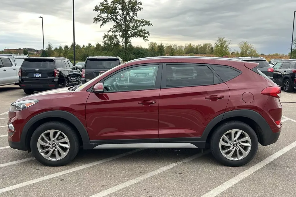 2018 Hyundai Tucson SEL Plus photo 1