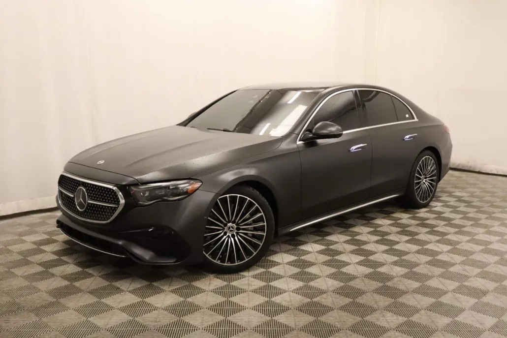 2025 Mercedes Benz E 450 4MATIC photo 1