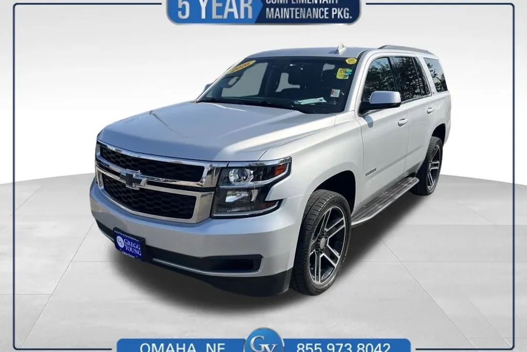 2016 Chevrolet Tahoe LT photo 1