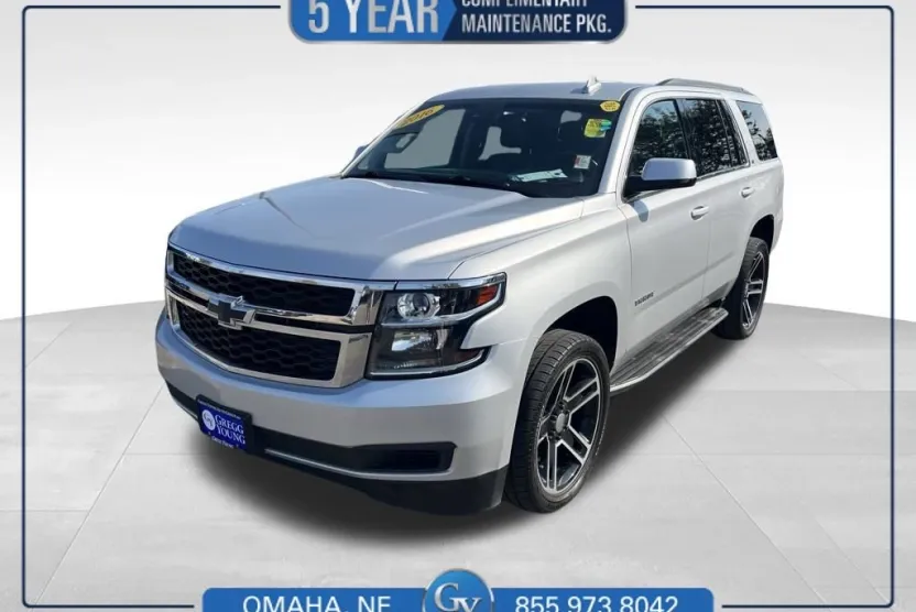 2016 Chevrolet Tahoe LT photo 1