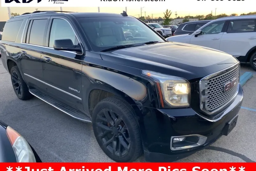 2017 Gmc Yukon XL Denali photo 1