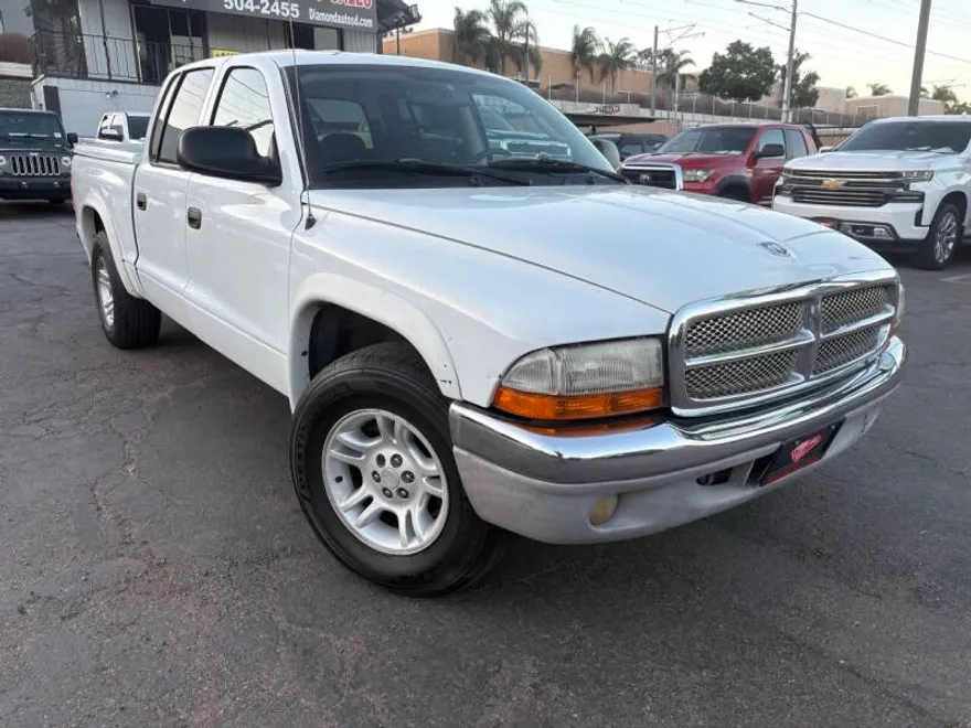 2004 Dodge Dakota SLT photo 1