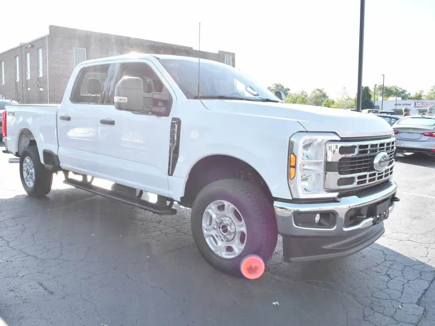 2025 Ford F-250 XLT photo 1