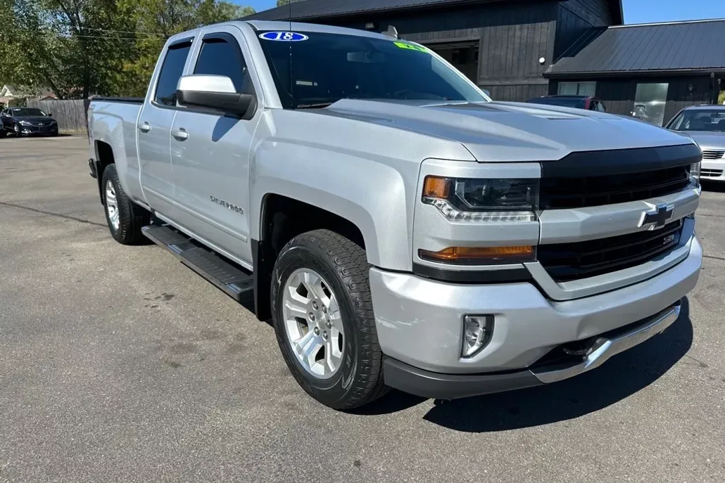 2018 Chevrolet Silverado 1500 photo 1