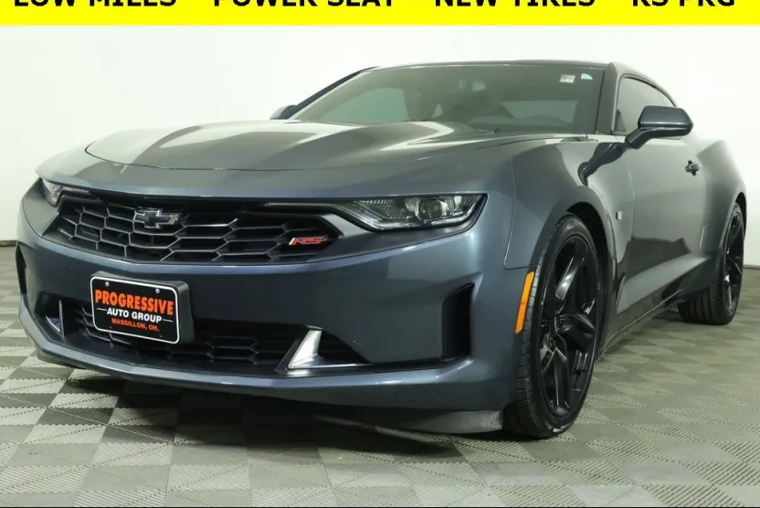 2022 Chevrolet Camaro 1LT photo 1