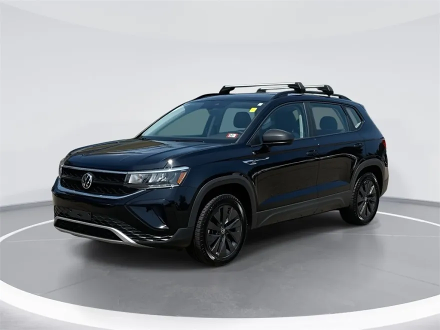 2022 Volkswagen Taos S photo 1
