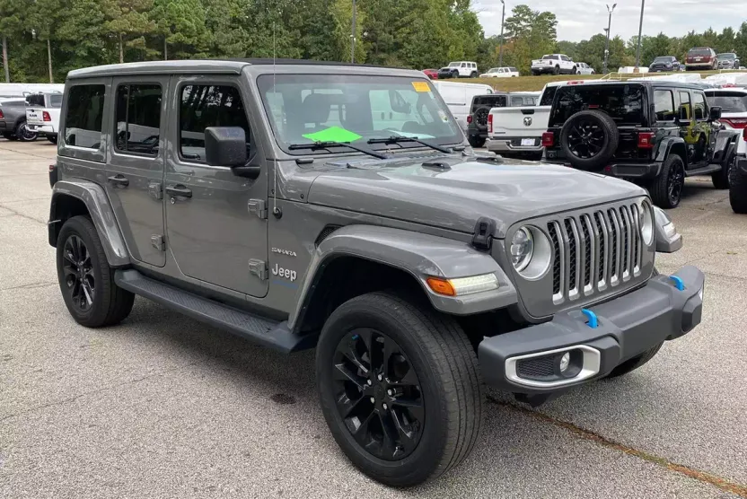 2023 Jeep Wrangler 4xe Sahara photo 1