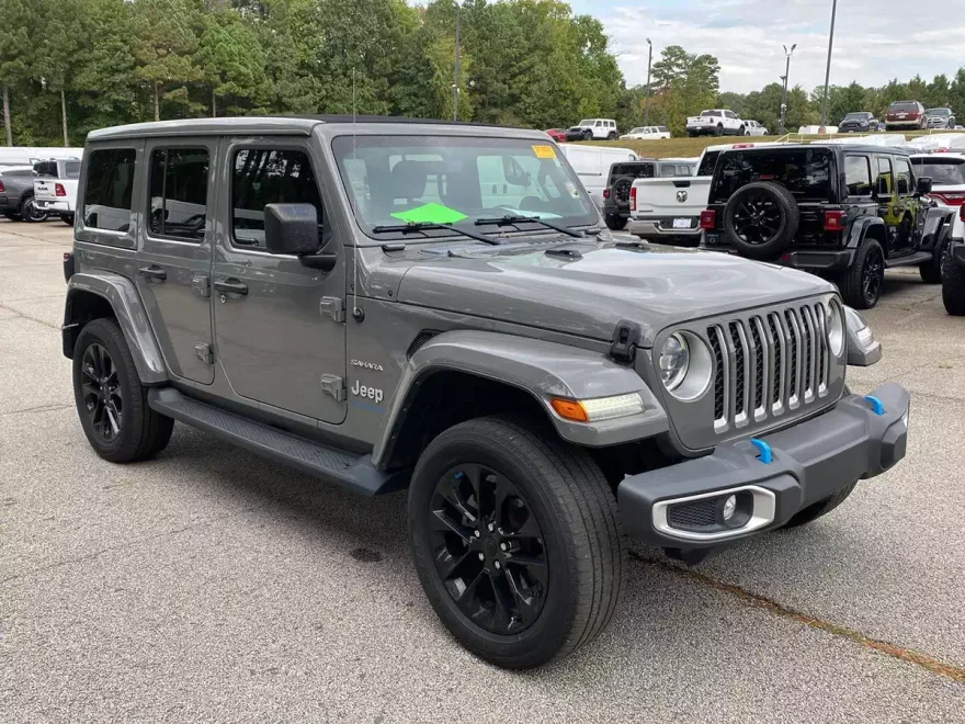 2023 Jeep Wrangler 4xe Sahara photo 1