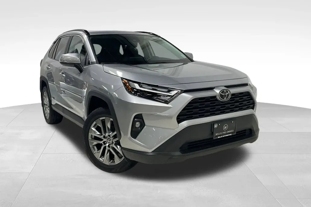 2022 Toyota RAV4 XLE Premium photo 1