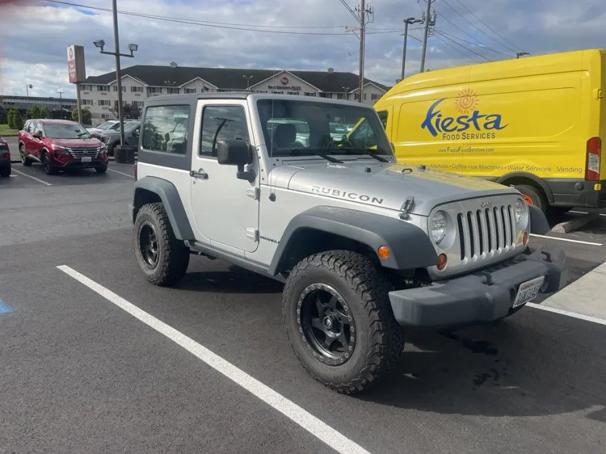 2012 Jeep Wrangler Rubicon photo 1