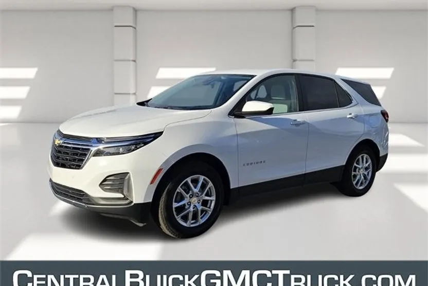 2024 Chevrolet Equinox LT photo 1