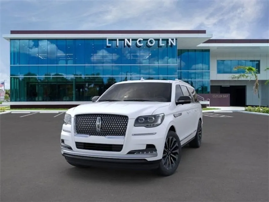 2024 Lincoln Navigator L Reserve photo 1