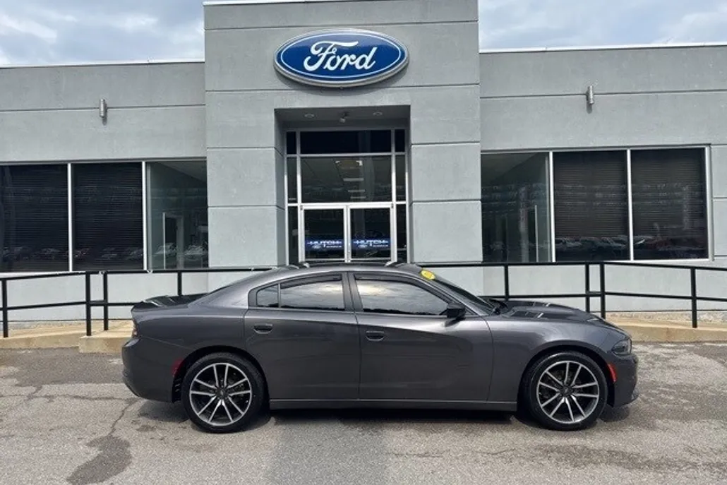 2022 Dodge Charger R/T photo 1