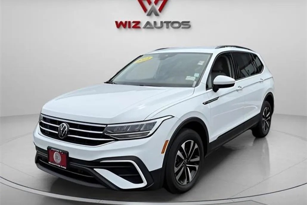 2023 Volkswagen Tiguan S photo 1