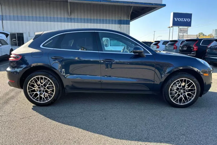 2015 Porsche Macan S photo 1