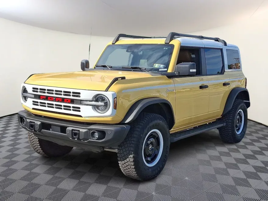 2023 Ford Bronco Heritage Limited First Edition photo 1