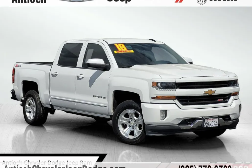 2018 Chevrolet Silverado 1500 LT photo 1