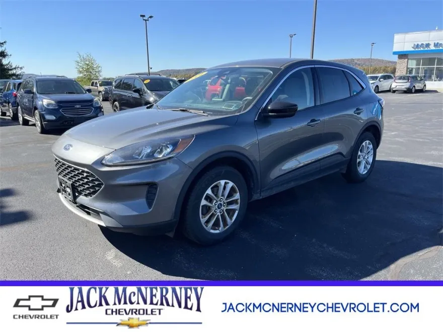 2021 Ford Escape SE photo 1