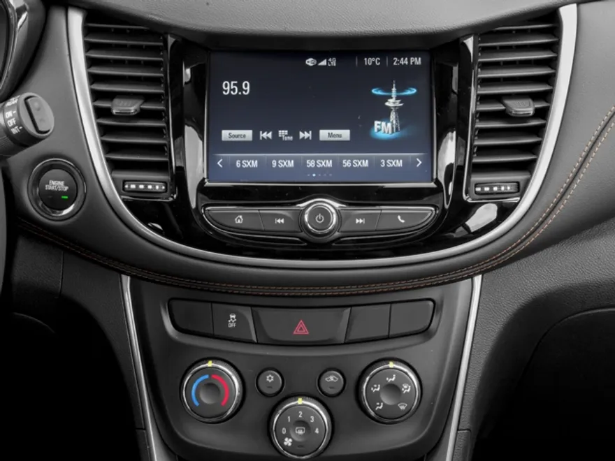 2017 Chevrolet Trax LT photo 24