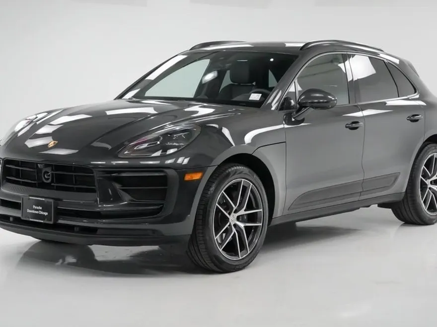 2025 Porsche Macan Base photo 1